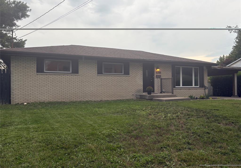 12102-evergreen-drive-tecumseh-ontario-26021371
