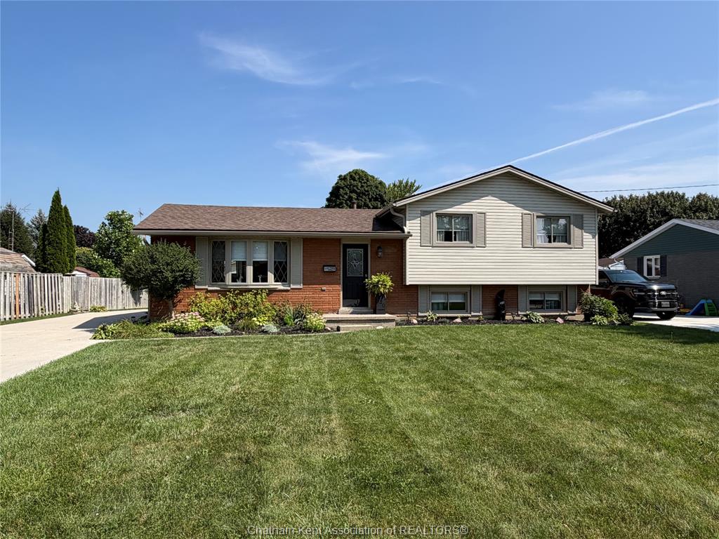 420-linden-drive-wallaceburg-ontario-26021379