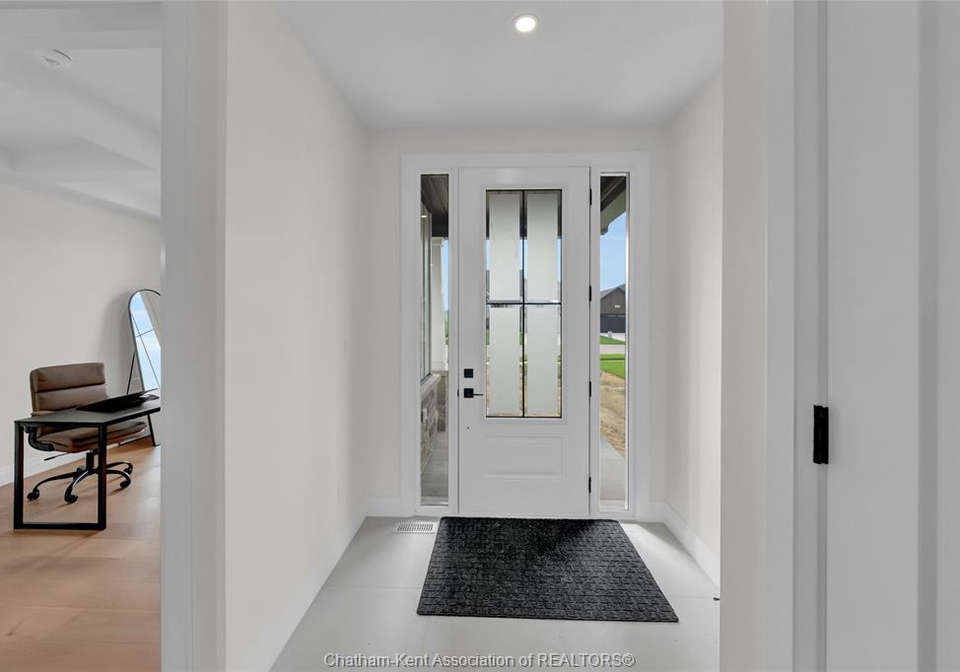 168-rosewood-crescent-chatham-ontario-26021400