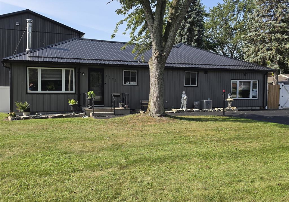 1282-stuart-boulevard-lasalle-ontario-26021401
