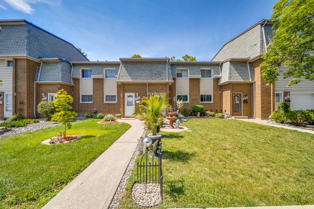 2629-vine-court-windsor-ontario-26021403