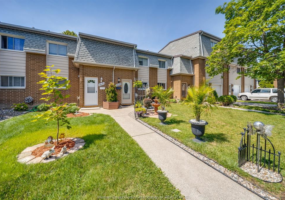 2629-vine-court-windsor-ontario-26021403