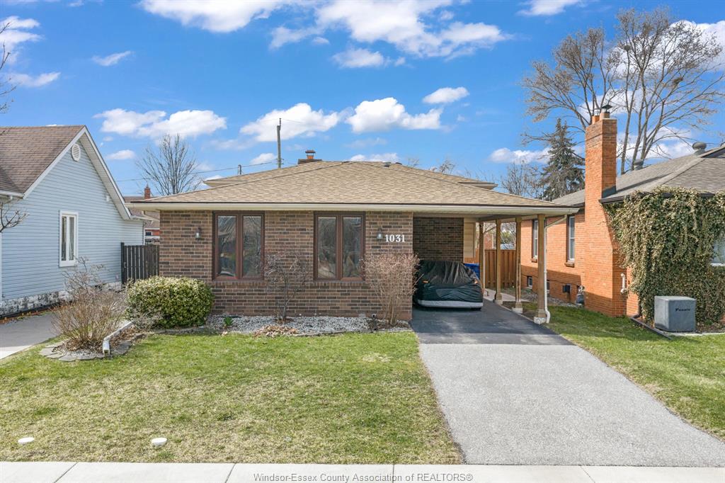 1031-eastlawn-windsor-ontario-26021417