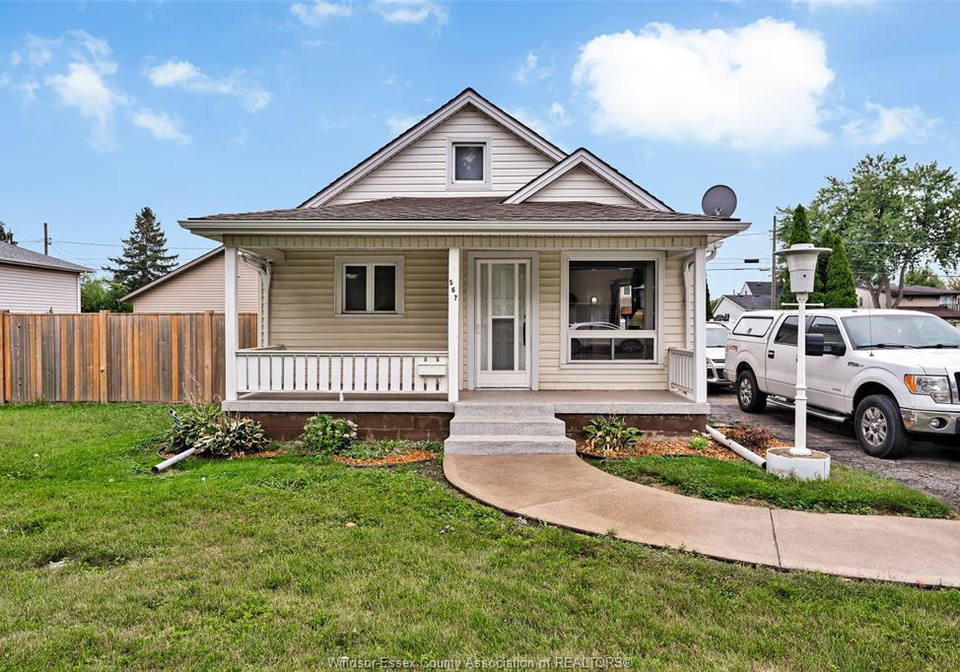 567-edinborough-windsor-ontario-26021421