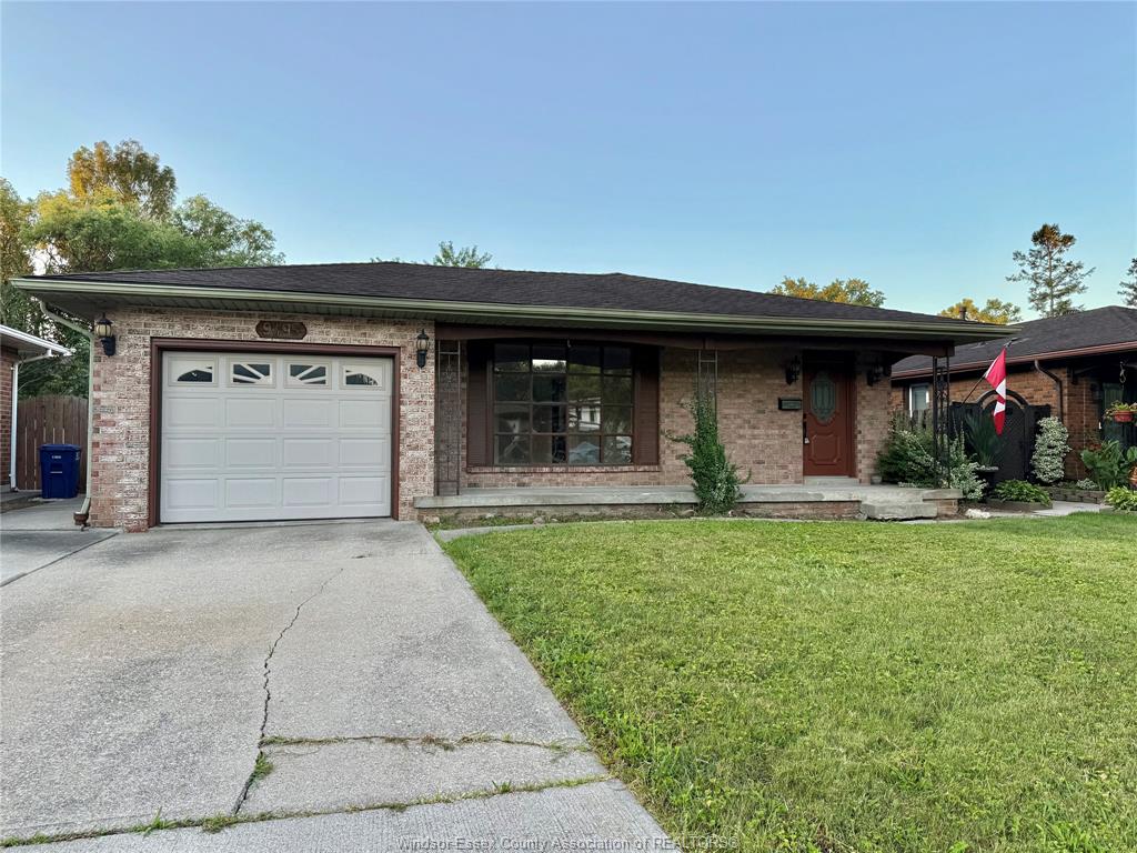 9495-beachdaleupper-windsor-ontario-26021433