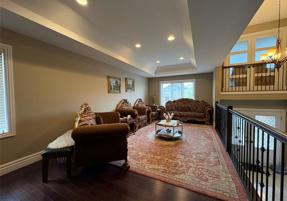 4033-cosenza-street-windsor-ontario-26021436