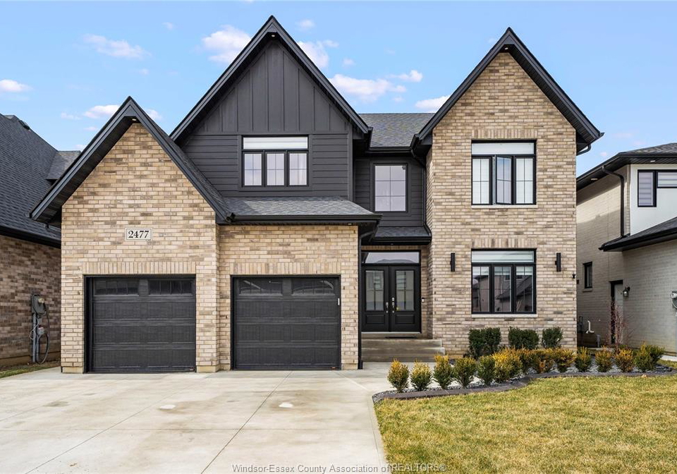 5197-rafael-tecumseh-ontario-26021437