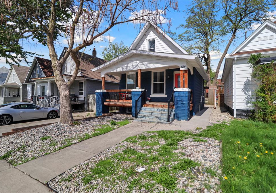 324-pierre-windsor-ontario-26021445
