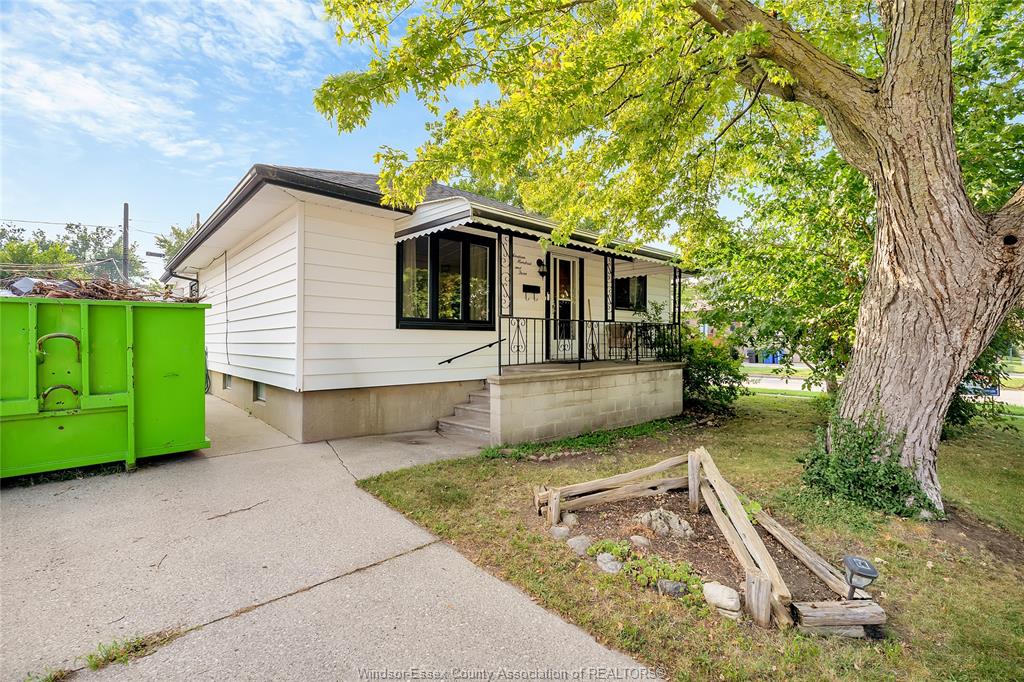 1903-ellrose-avenue-windsor-ontario-26021451