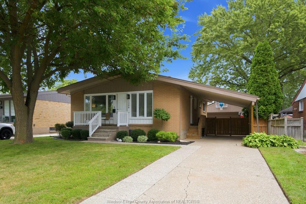 1208-belleperche-windsor-ontario-26021455