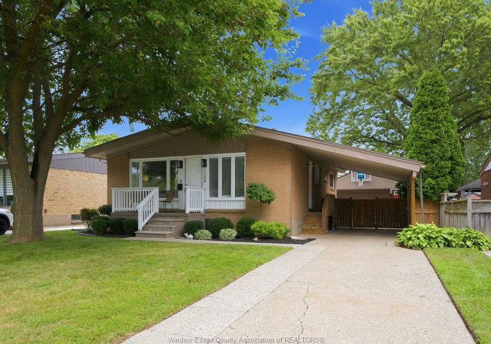 1208-belleperche-windsor-ontario-26021455