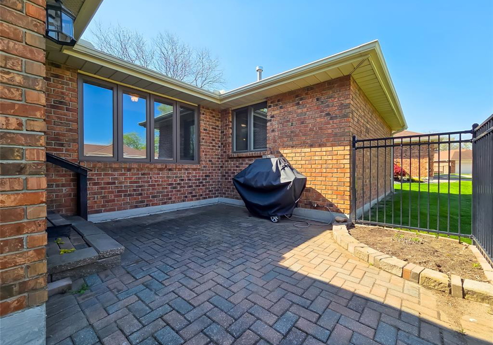 21-earl-drive-chatham-ontario-26021460