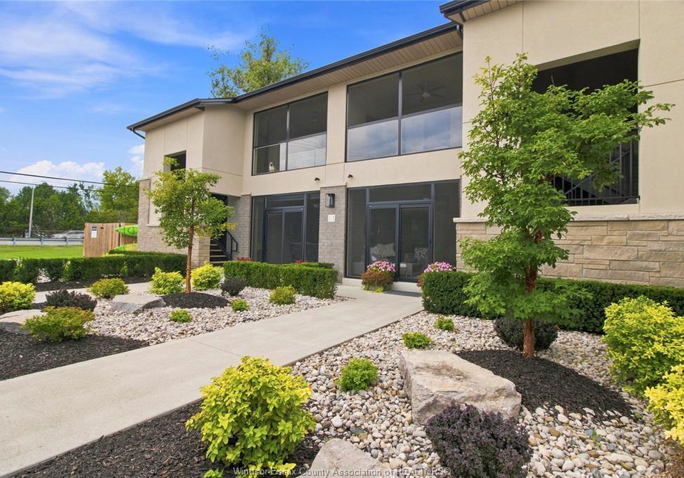 191-east-puce-lakeshore-ontario-26021461