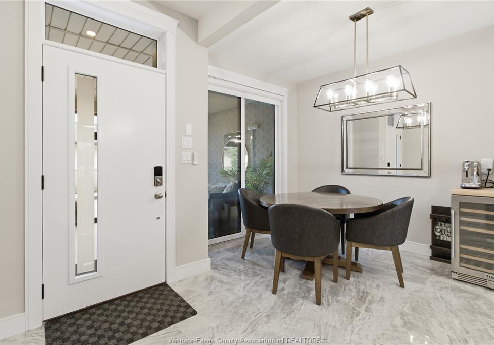 191-east-puce-lakeshore-ontario-26021461