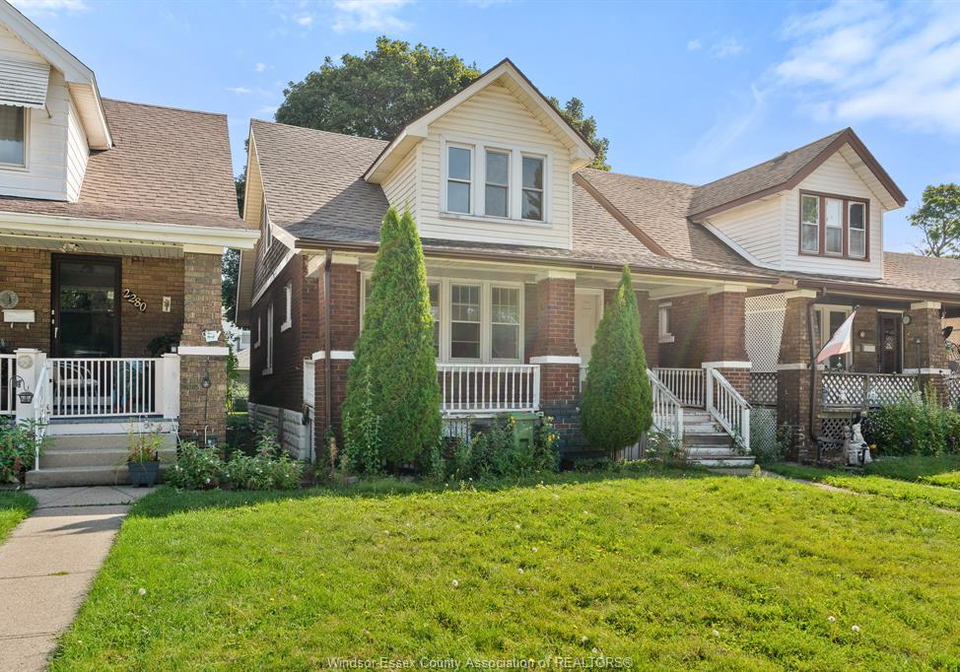 2284-fraser-avenue-windsor-ontario-26021462