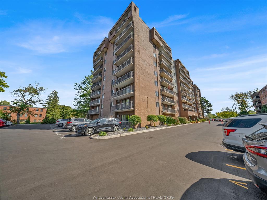 3936-wyandotte-street-east-windsor-ontario-26021466