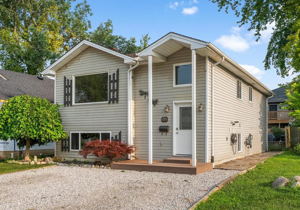 294-erieview-drive-kingsville-ontario-26021467