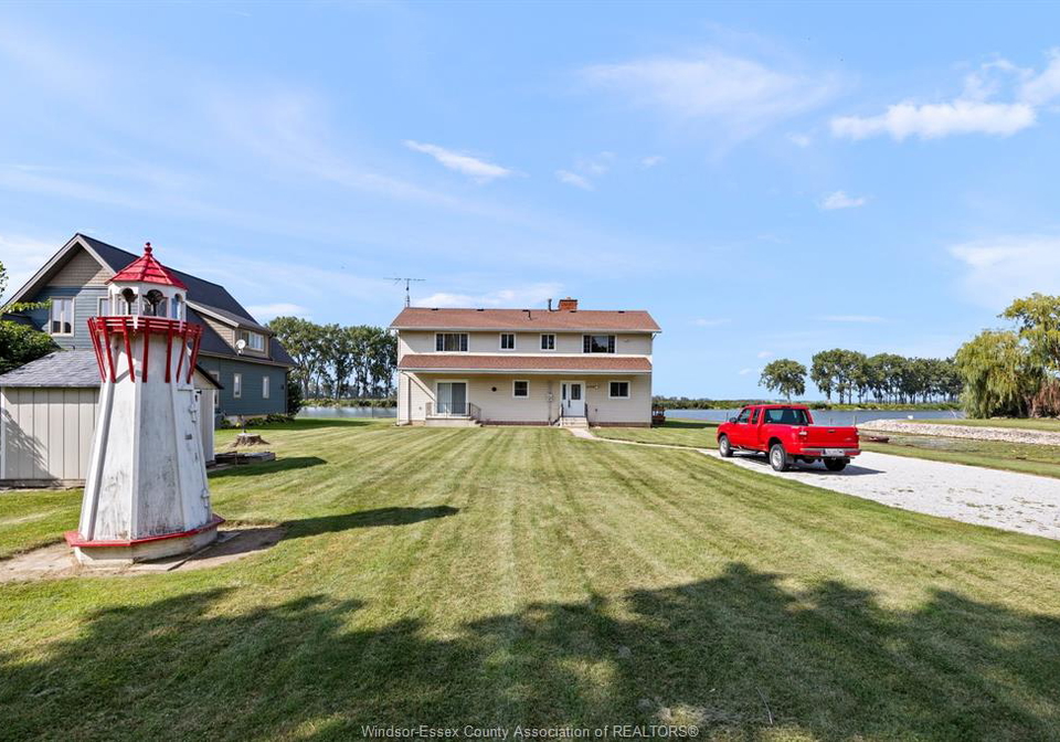 21240-dockside-tilbury-north-ontario-26021477
