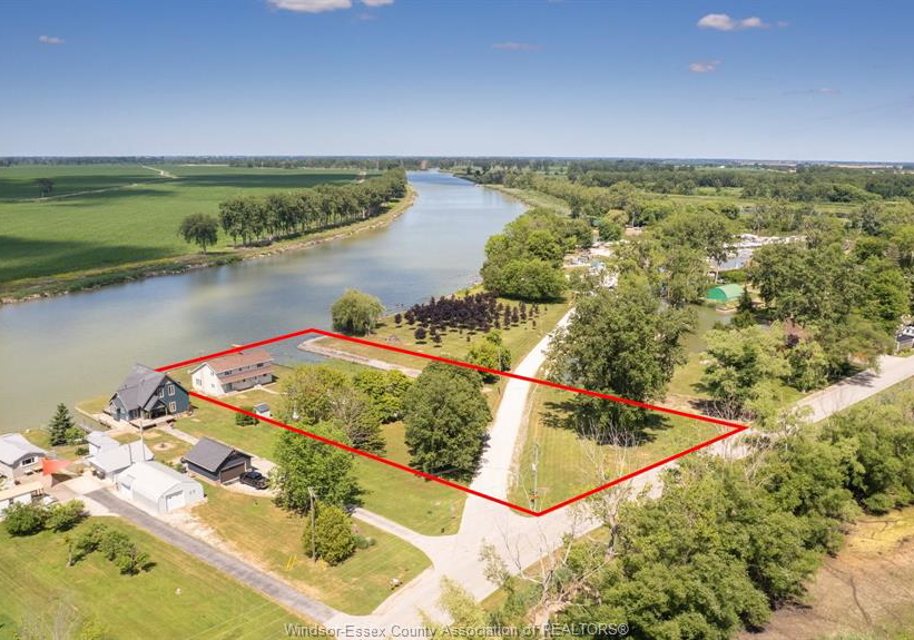 21240-dockside-tilbury-north-ontario-26021477