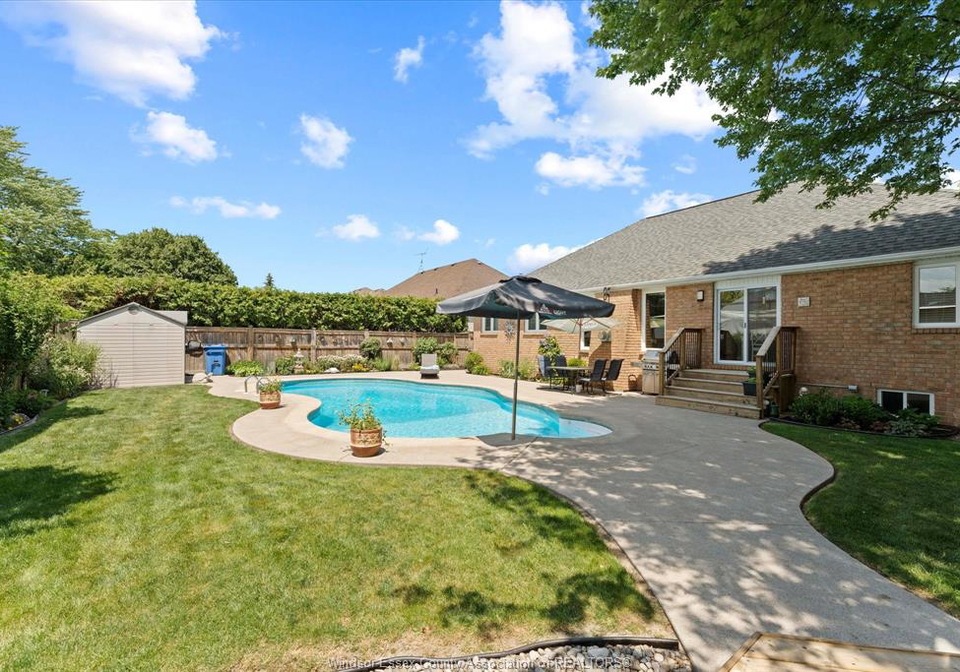 127-wintermute-avenue-lakeshore-ontario-26021488
