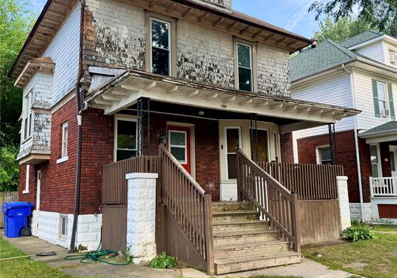 490-crawford-windsor-ontario-26021511