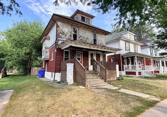 490-crawford-windsor-ontario-26021511