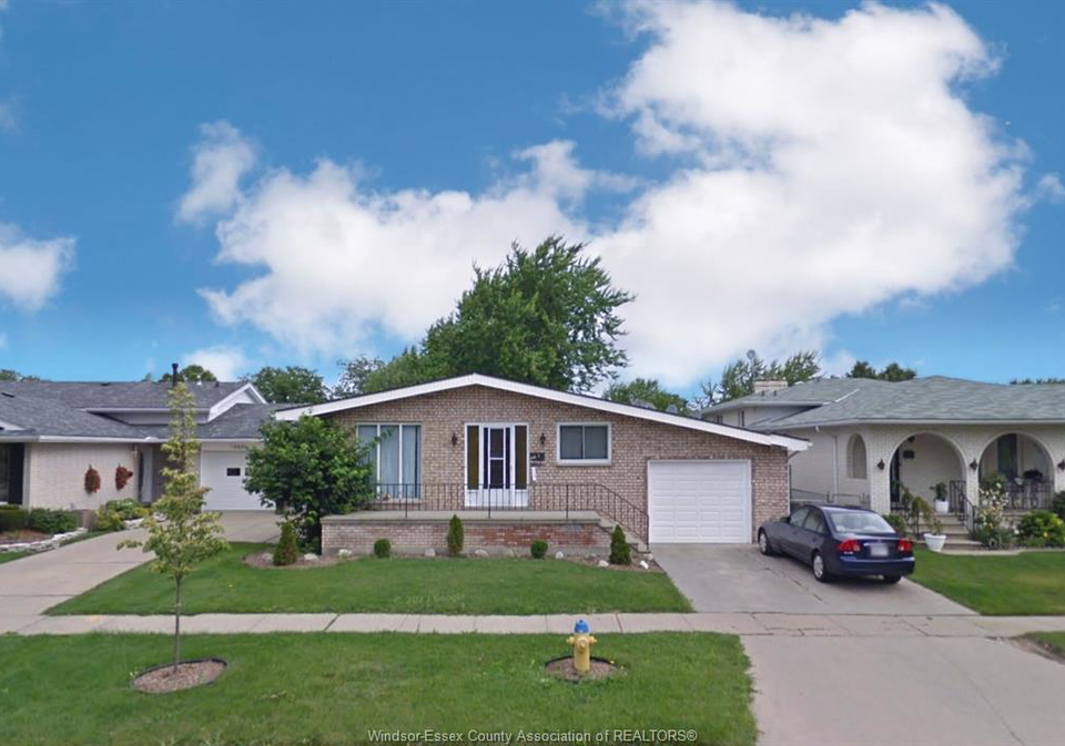 10820-mulberry-drive-windsor-ontario-26021520