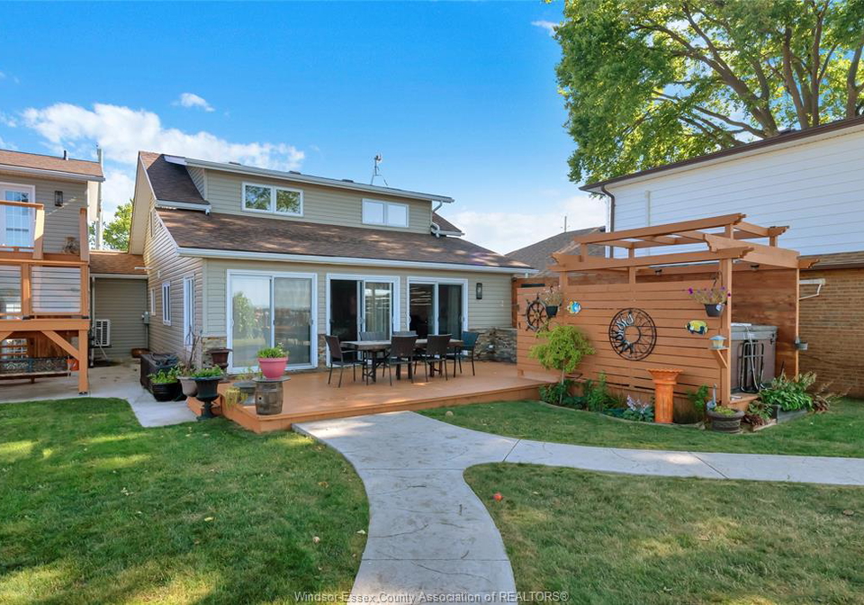 235-lakeside-drive-amherstburg-ontario-26021544