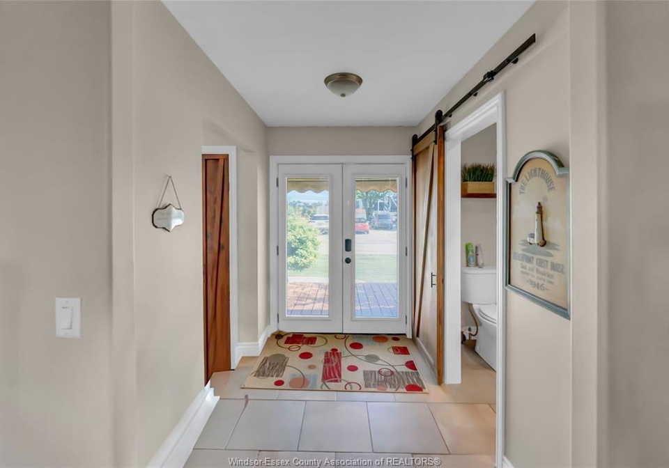235-lakeside-drive-amherstburg-ontario-26021544