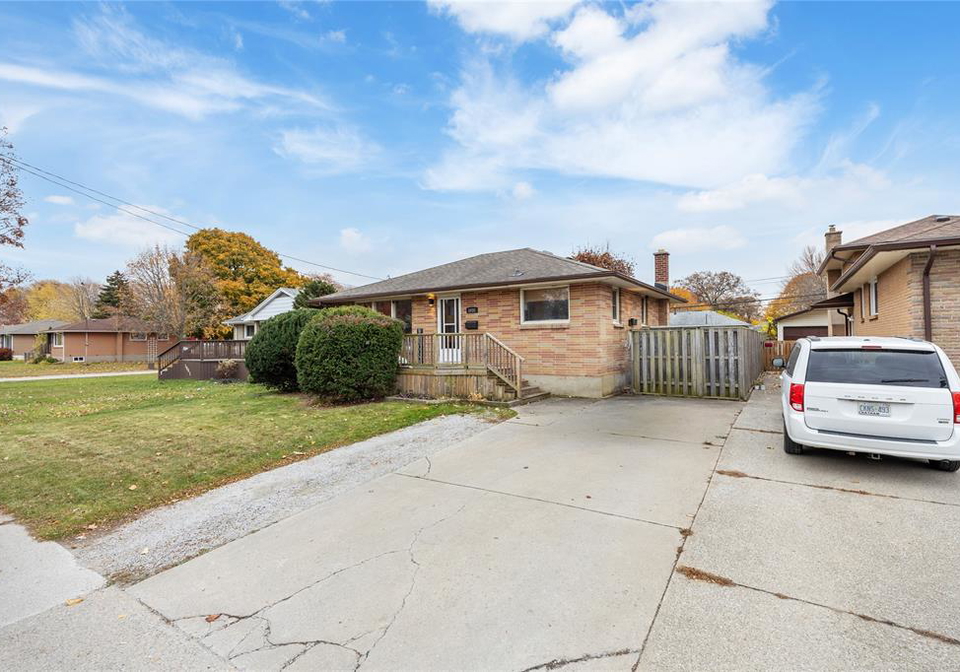 1035-wellington-street-sarnia-ontario-26021550