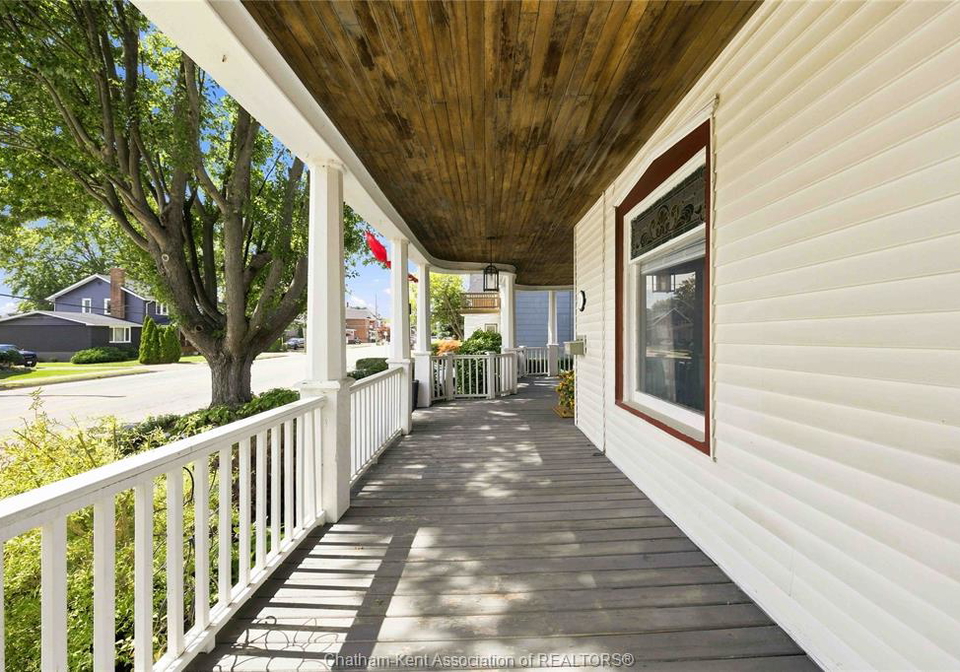 141-margaret-avenue-wallaceburg-ontario-26021553