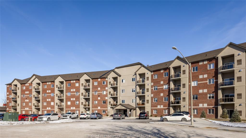 1888-westview-park-boulevard-lasalle-ontario-26021558