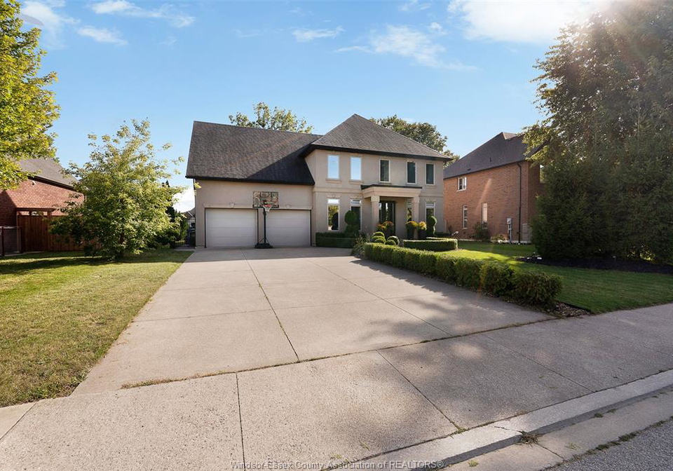 1083-regency-lakeshore-ontario-26021562