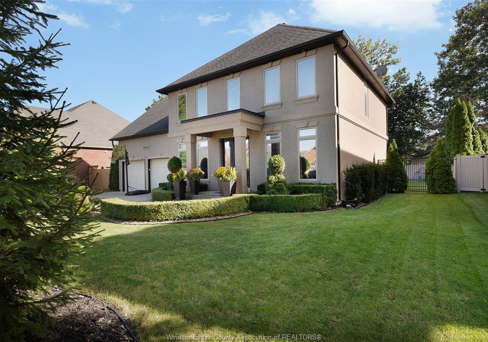 1083-regency-lakeshore-ontario-26021562