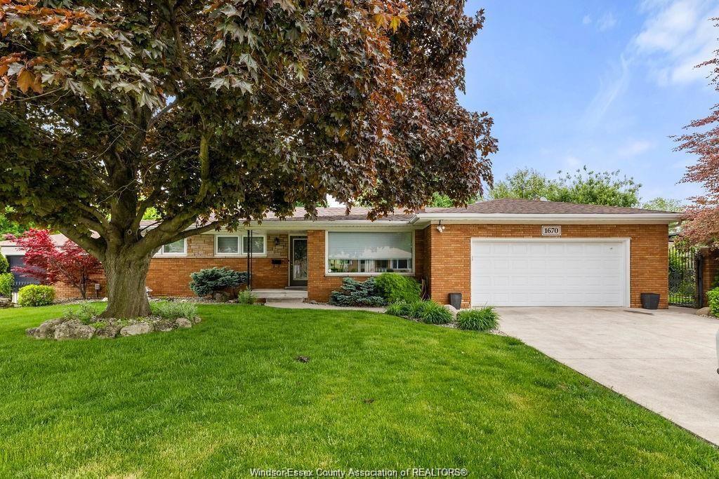 1670-campbell-windsor-ontario-26021570