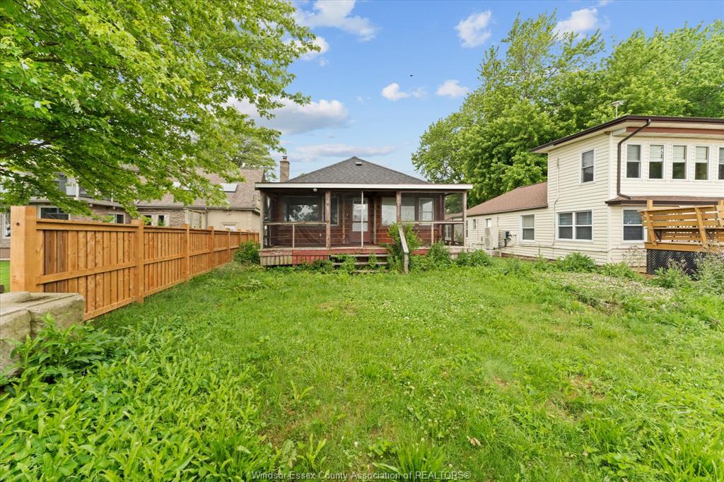 390-east-beach-leamington-ontario-26021578