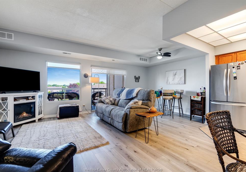 315-village-grove-tecumseh-ontario-26021582