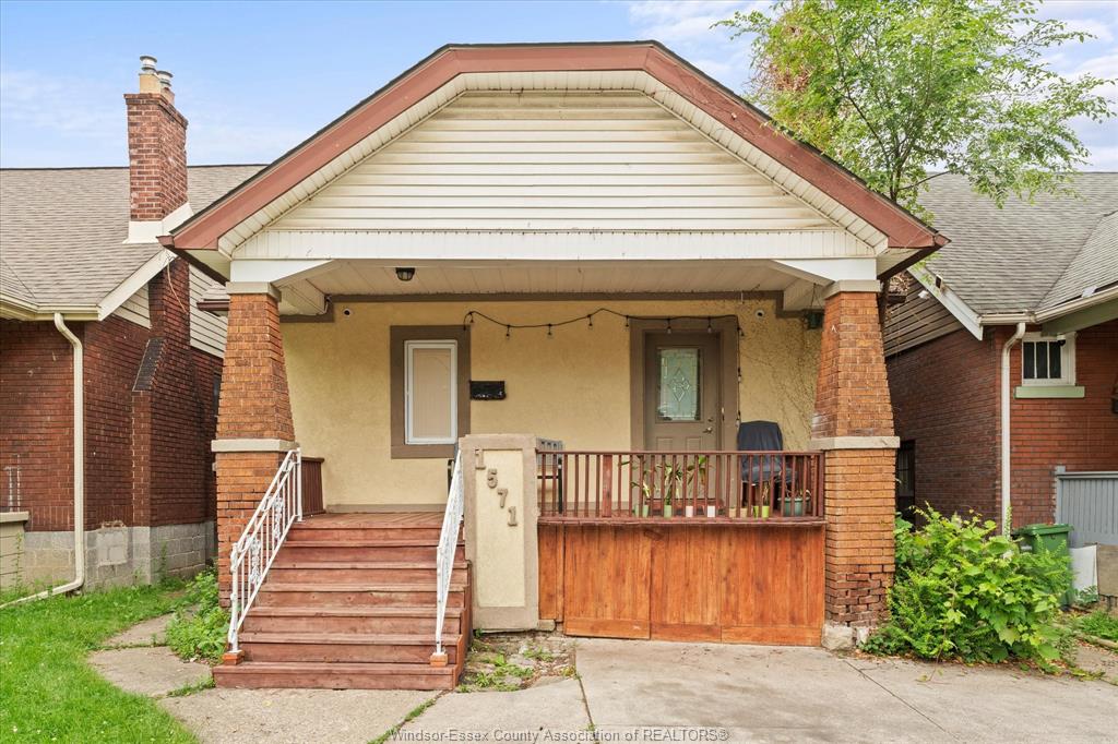 1571-goyeau-windsor-ontario-26021610