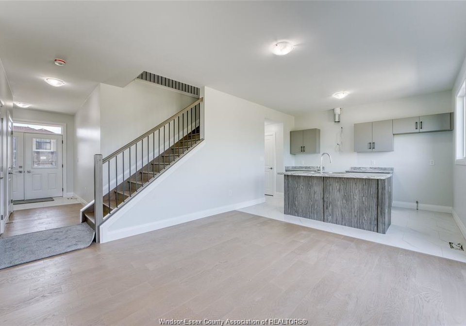 104-eagle-street-leamington-ontario-26021618