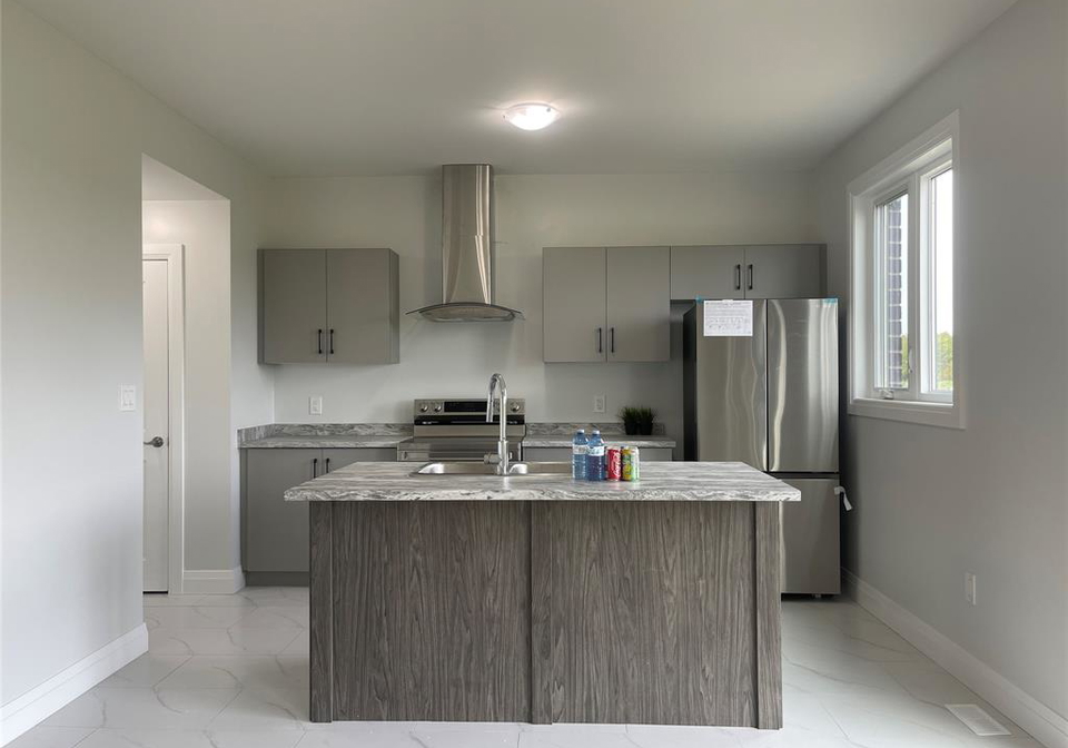 104-eagle-street-leamington-ontario-26021618
