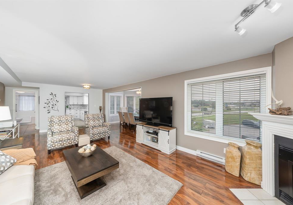1520-venetian-boulevard-point-edward-ontario-26021622