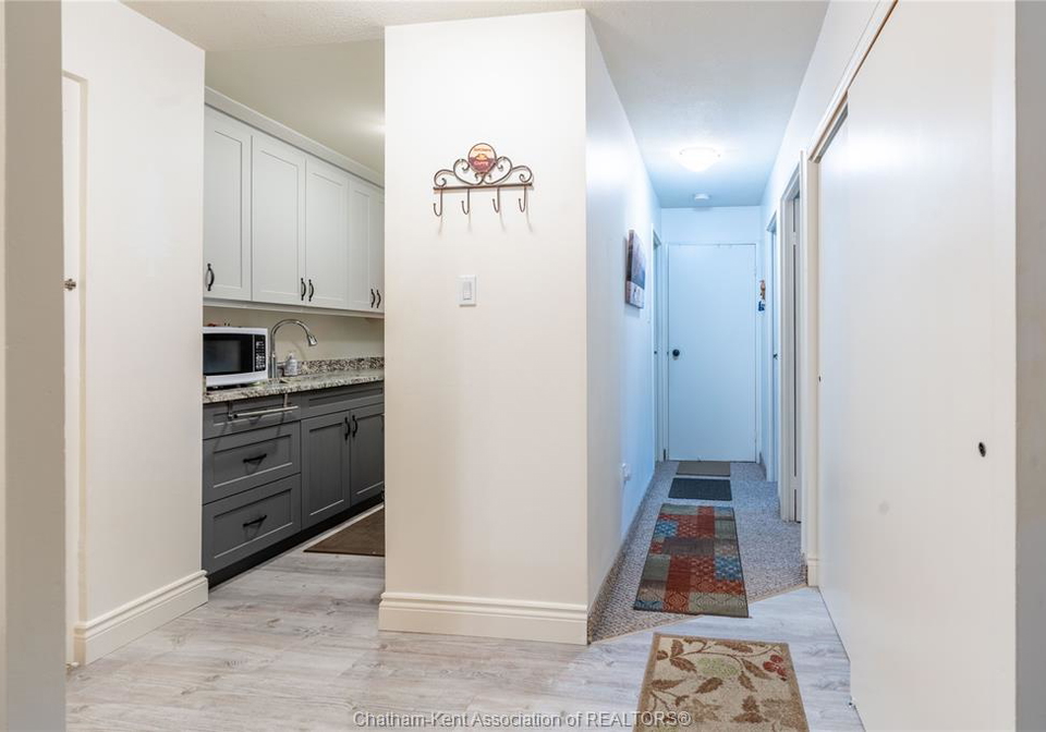 140-park-avenue-east-chatham-ontario-26021631