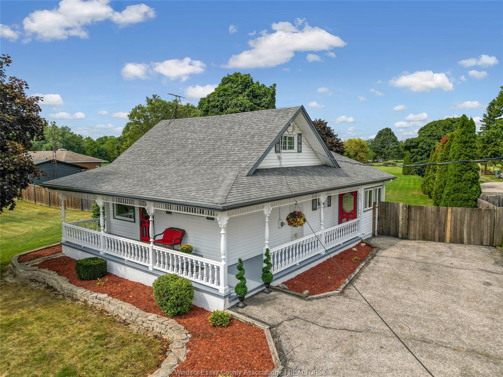 1073-martin-lane-west-lasalle-ontario-26021636