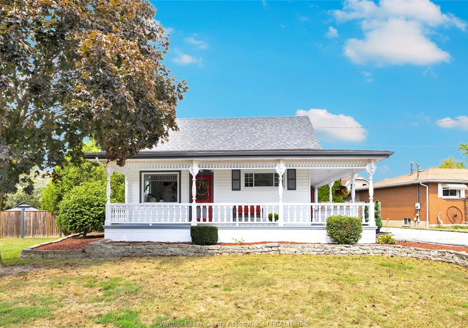 1073-martin-lane-west-lasalle-ontario-26021636