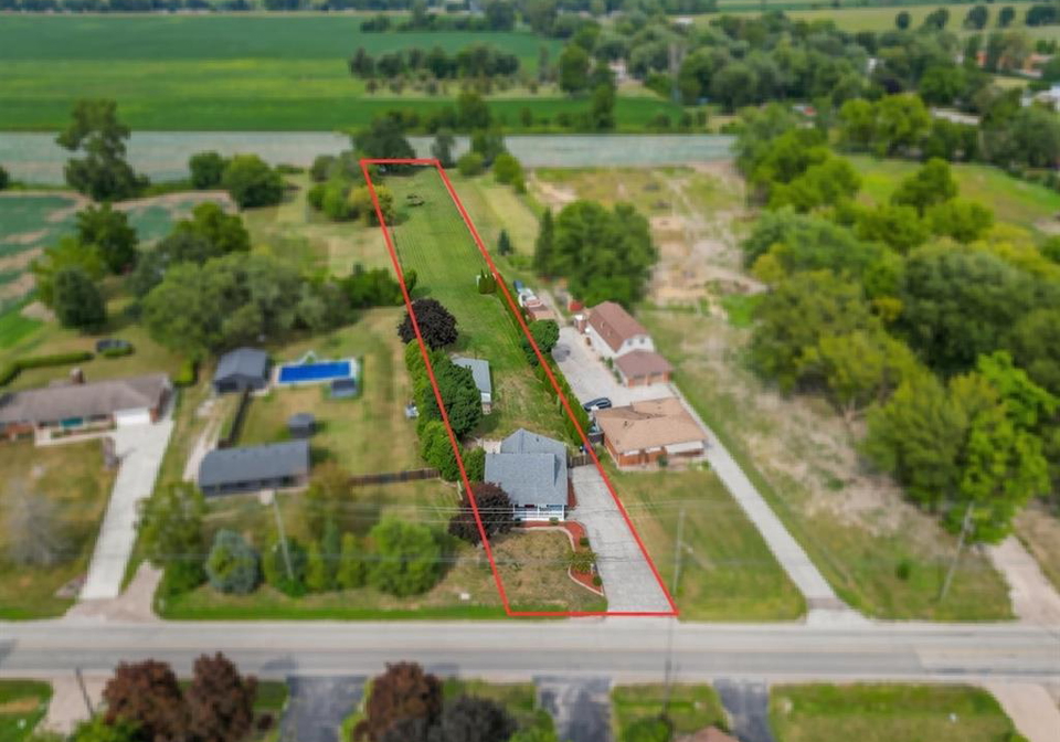 1073-martin-lane-west-lasalle-ontario-26021636