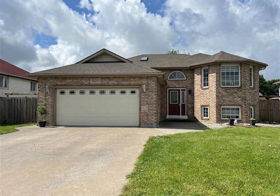 709-havens-drive-windsor-ontario-26021643