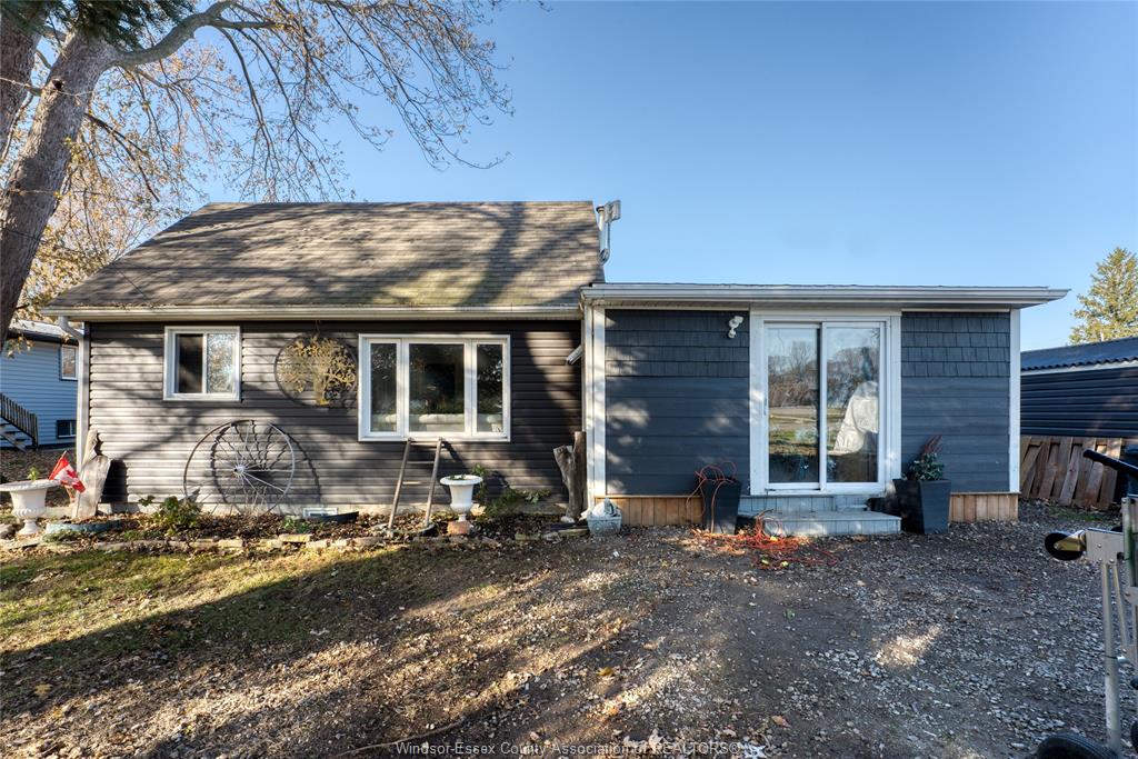 625-sydenham-street-colchester-ontario-26021647