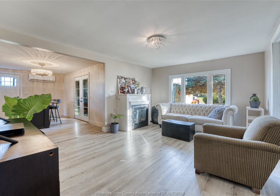 625-sydenham-street-colchester-ontario-26021647