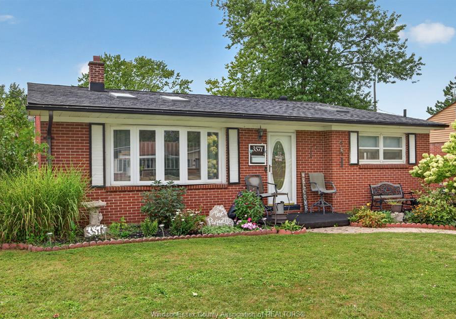 3571-roxborough-windsor-ontario-26021648