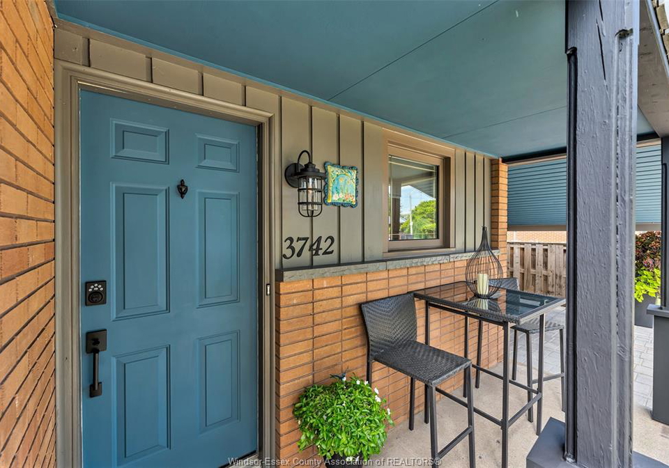 3742-myrtle-avenue-windsor-ontario-26021651
